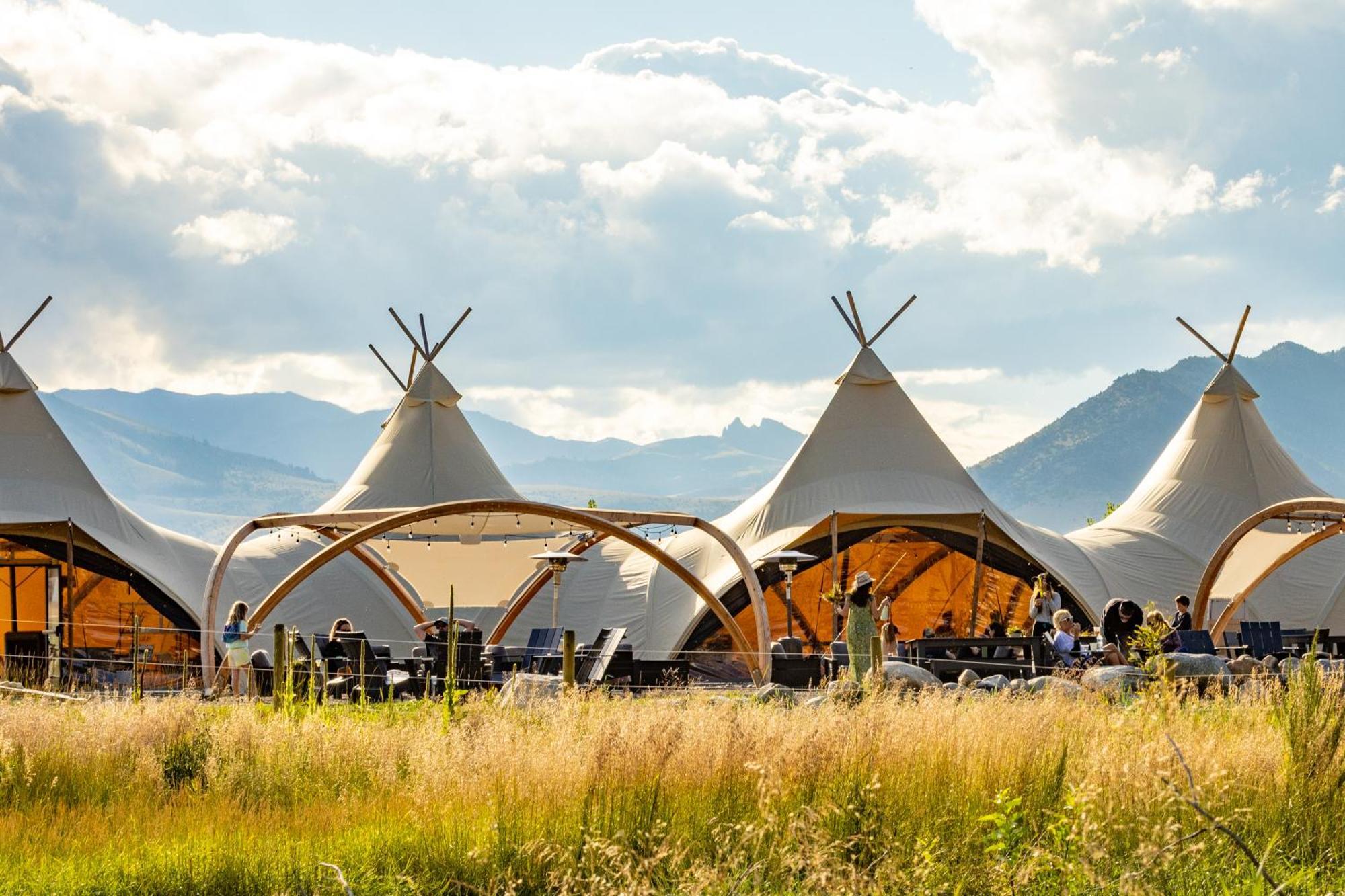 Under Canvas North Yellowstone - Paradise Valley Ливингстън Екстериор снимка